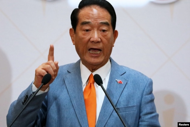 台湾亲民党总统候选人宋楚瑜在第二场电视政见辩论会后对媒体讲话。(2019年12月25日)