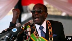 Robert Mugabe, 89 ans, brigue un nouvean mandat à la tête de l'Etat