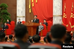 김정은 북한 국무위원장이 10일 평양에서 열린 노동당 창건 76주년 기념식에서 연설했다.