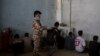 HRW: Irak detiene a cientos de menores ligados a EI