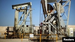 YPF y Chevron formaron una sociedad para la explotación de petróleo no convencional en un área de Vaca Muerta, en la provincia de Neuquén. 
