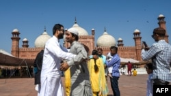 بادشاہی مسجد لاہور میں کرونا کے دنوں میں عید، 24 مئی 2020