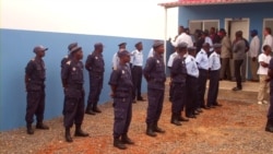 Polícia combate analfabetismo na corporação em Malanje - 2:16