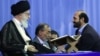 سعید طوسی، قاری قرآن نفر سمت راست، در حضور رهبر جمهوری اسلامی