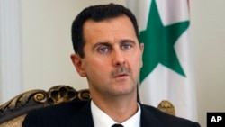 Syrian President Bashar al-Assad's government is trying to shore up the currency in the midst of a civil war.