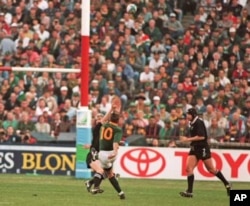 Springbok player, Joel Stransky (number 10), kicks the goal that won the World Cup for South Africa … The Springbok rugby team later said Mandela had inspired them to victory