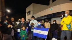 Vigilia en la embajada de Nicaragua que llevan a acabo campesinos nicaragüenses exiliados en Costa Rica.