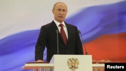 El presidente de Rusia, Vladimir Putin pidió a la Asamblea revoque el permiso que le diera para incursionar militarmente en Ucrania.