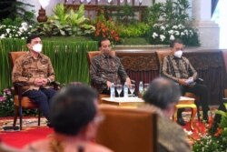 Jokowi perintahkan jajarannya untuk mencari investor untuk membangun hydropower sehingga transisi EBT dapat dipercepat. (Biro Setpres)