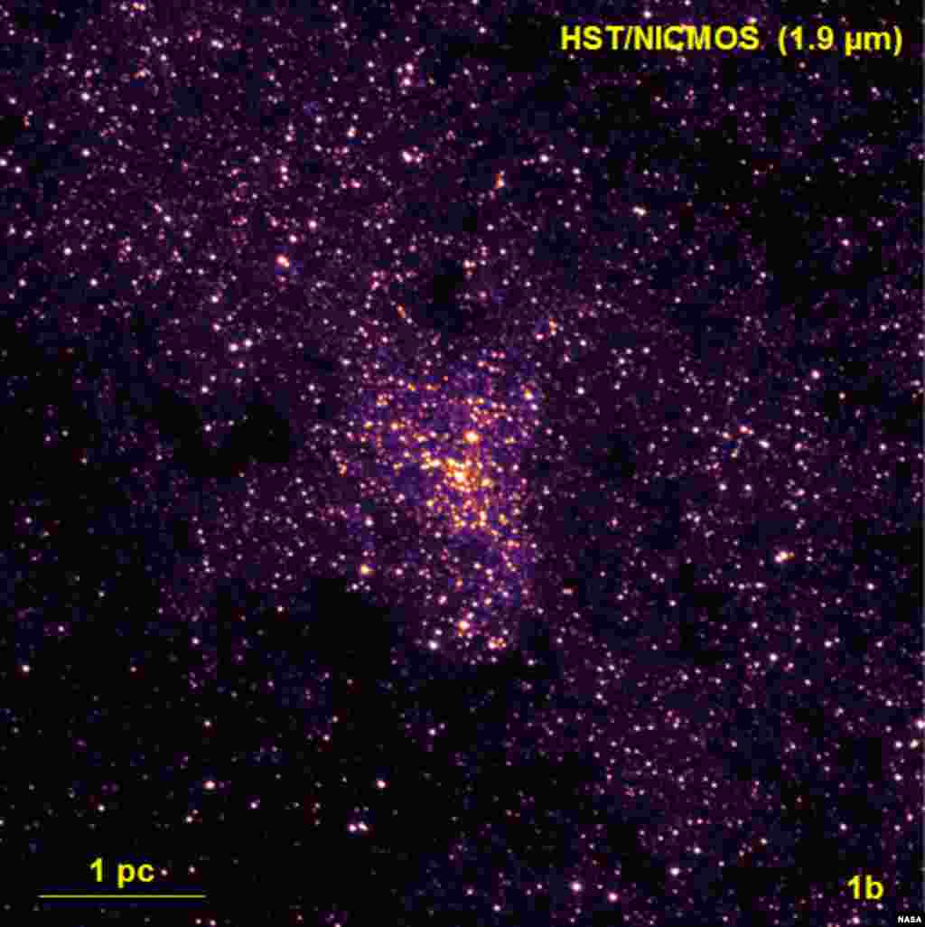 Hubble Space Telescope/NICMOS near-infrared image of a black hole at the center of the Milky Way galaxy (NASA/STScI)