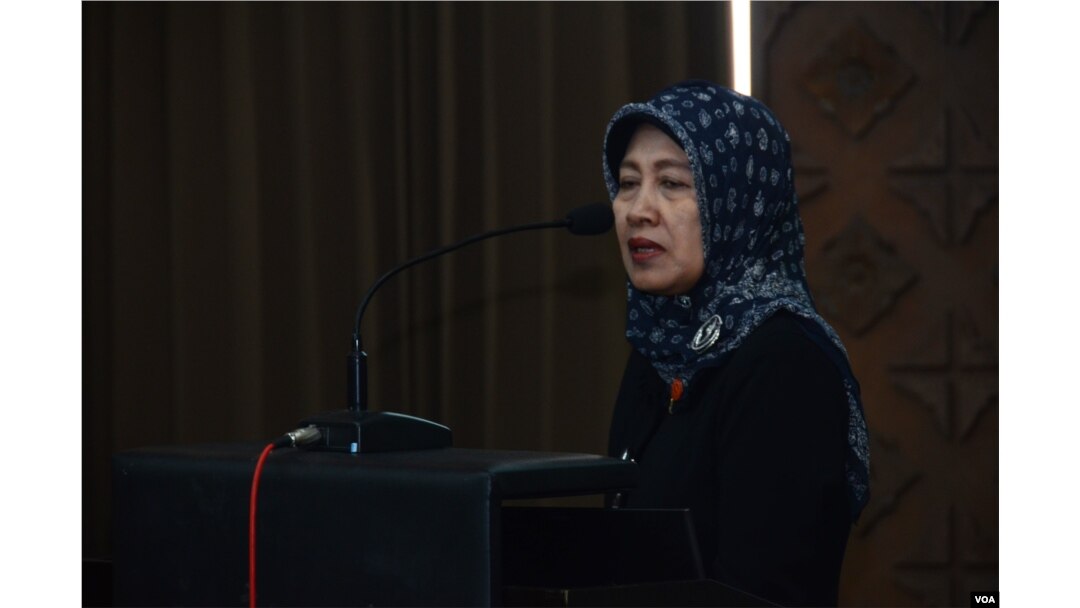 Dr. Siti Ruhaini Dzuhayatin, MA Staf Khusus Presiden Bidang Agama Tingkat Internasional. (Foto:VOA:/Nurhadi)
