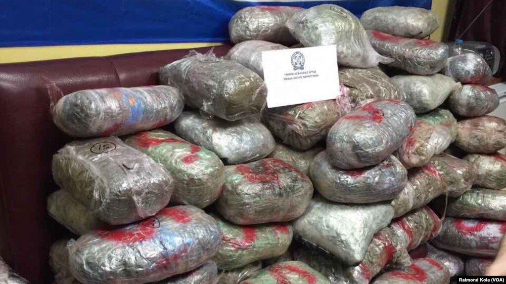 Dhjetra kg marijuanë në kufirin Shqipëri-Greqi