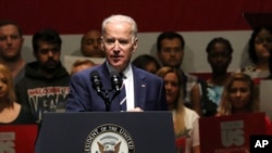 El vicepresidente de EE.UU., Joe Biden, en una conferencia sobre la importancia de prevenir el asalto sexual en los campus universitarios, en UNLV, Las Vegas. Foto de archivo.