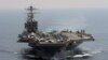 美国调遣航母和轰炸机编队应对伊朗威胁