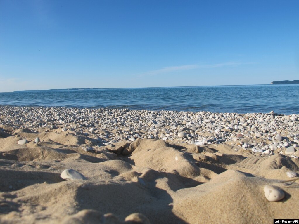 This photo shows the mixture of fine sand and pebbles on Glen Haven beach alongside Lake Michigan at Sleeping Bear Dunes National Lakeshore in Michigan.