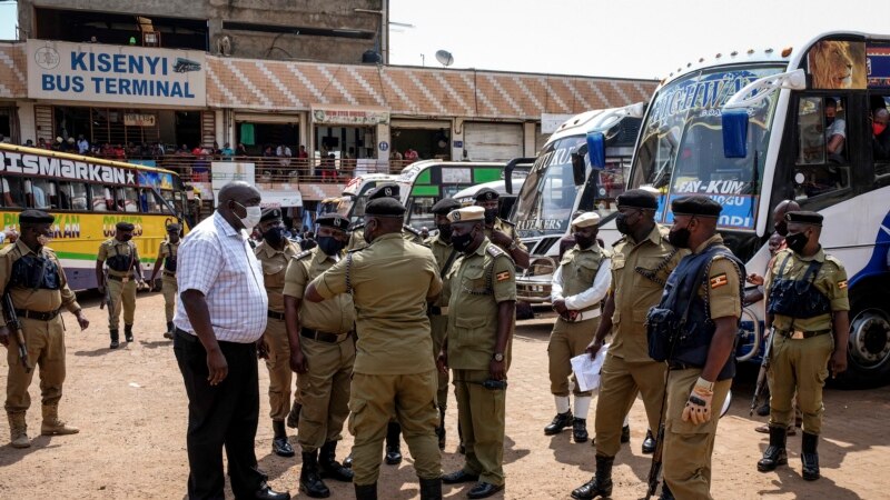 Attentats d'octobre à Kampala: 15 accusés au tribunal