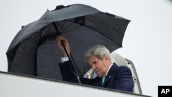 El secretario de Estado viaja para preparar la cumbre del G-7 en la que participará el presidente Barack Obama.