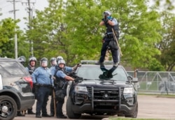 Angry US Protests for Second Night Over Police Killing of Black Man