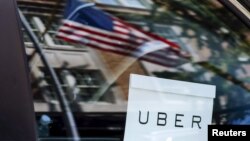 La compañía de transporte Uber, con sede en San Francisco, California, argumentaba que las ciudades no pueden regular acuerdos colectivos.