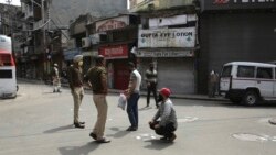 အိန္ဒိယမှာ တားမြစ်ချက်မလိုက်နာသူတွေ ရဲက ရိုက်နှက်အပြစ်ပေး