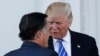 Donald Trump rencontre un ancien adversaire, Mitt Romney