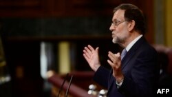Spain's interim Prime Minister, Mariano Rajoy speaks at the Spanish Congress (Las Cortes) in Madrid, Aug. 31, 2016,