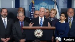 Wakil Presiden Amerika Mike Pence berbicara kepada media di Gedung Putih hari Selasa (10/3). 