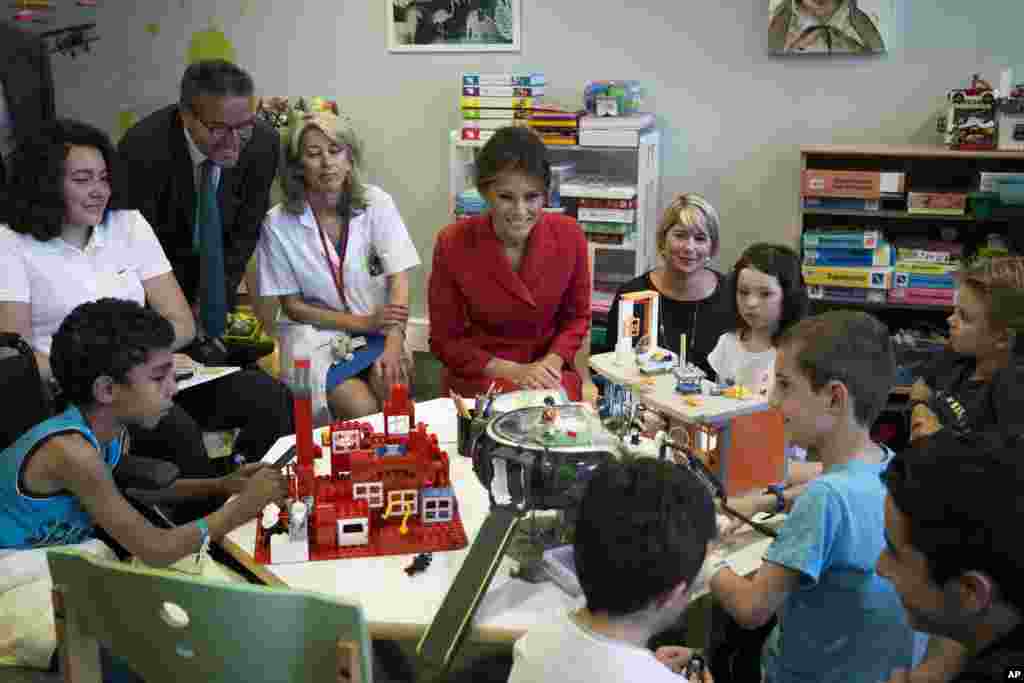 دیدار ملانیا ترامپ، بانوی اول آمریکا از بیمارستان کودکان در پاریس
