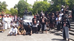 Sebagian peserta demonstrasi damai Taksu Bali Dwipa (foto: Putu Agus Yudiawan).