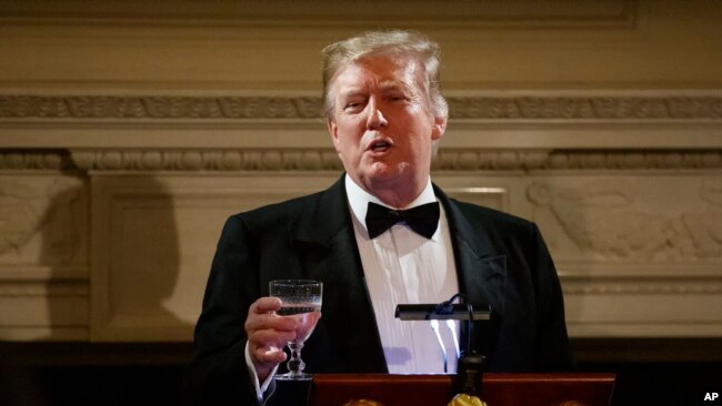 特朗普2019年2月24日晚上在白宫主持州长酒会（美联社）