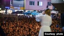 Koncert Jelene Tomašević na Trgu Krajine - fotografija preuzeta sa stranice Grada Banja Luka, 31.avgust 2021 godine