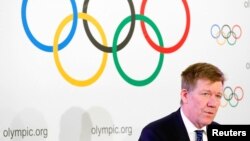 국제올림픽위원회(IOC)는 지난 5일 스위스 로잔에서 집행위원회 회의를 열고 국가적인 도핑 파문을 일으킨 러시아의 2018 평창동계올림픽 참가를 금지하는 결정을 내렸다. 이날 리처드 버젯 IOC 의무과학국장이 로잔에서 기자회견을 하고 있다.