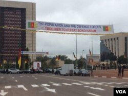 This banner across the National Day parade route in Yaounde, Cameroon, reflects citizens' appreciation for soldiers' efforts against Boko Haram, May 20, 2016. (M. Kindzeka/VOA)