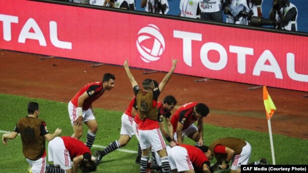 Wachezaji wa Misri washerehekea bao la kwanza