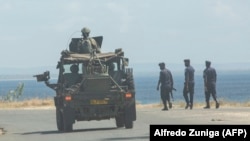 Uma caravana militar das Forças de Defesa da África do Sul patrulha Pemba. 5 de Agosto 2021