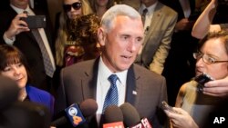 El gobernador de Indiana, Mike Pence y el presunto nominado presidencial republicano Donald Trump han hecho campaña juntos durante los últimos días.