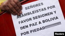 La crisis que atraviesa Bolivia hace más de dos semanas se agravó con la renuncia del presidente Evo Morales, el domingo 10 de noviembre de 2019.