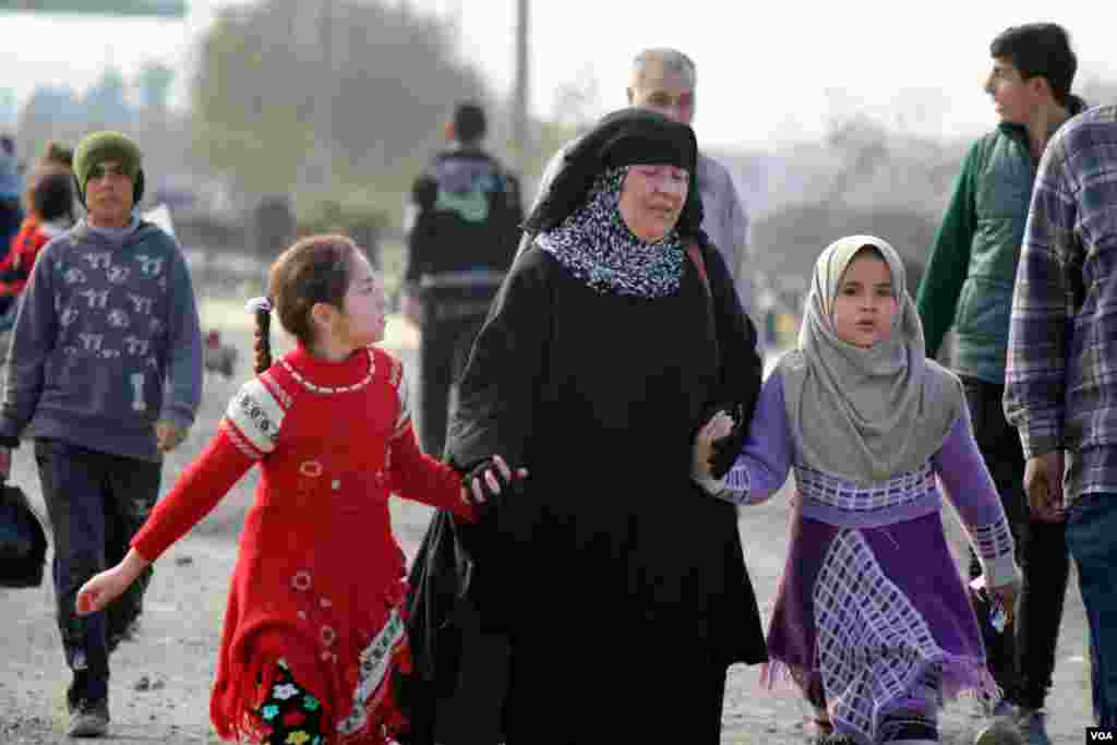 موصل کو مکمل طور پر داعش سے واگزار کروانے کے لیے مغربی حصے میں آباد لگ بھگ ساڑھے سات لاکھ افراد کی سلامتی سے متعلق خدشات کا اظہار کیا جا رہا ہے۔