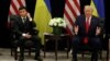 Una foto del presidente de EE.UU., Donald Trump y su homólogo ucraniano Volodymyr Zelenskiy del 25 de septiembre de 2019 en Naciones Unidas.