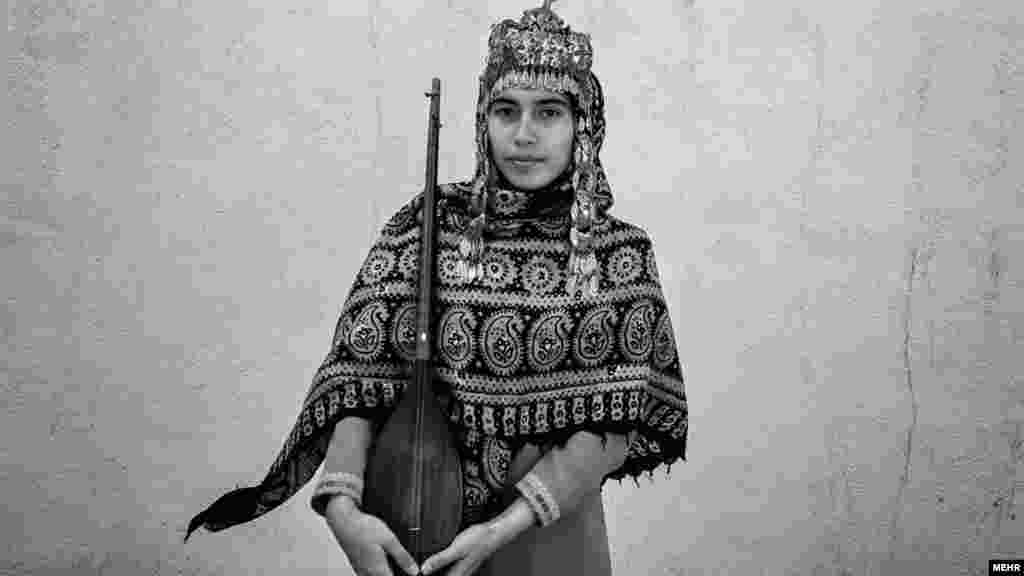 موسیقی ترکمن را &laquo;باغشی&raquo;&zwnj;ها زنده نگاه داشته&zwnj;اند؛ نوازندگانی که زبان گویای مردم این دیار هستند. عکس: سعید گلی، مهر