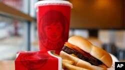 Wendy's venderá 380 restaurantes este año, que incluye 100 sucursales en Canadá y 260 tiendas más en 2016