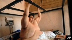 Manuel Uribe había logrado bajar más de 360 libras de peso tras someterse a una rigurosa dieta.