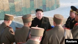 Lãnh tụ Kim Jong Un hướng dẫn cuộc tập trận của các đơn vị quân đội Bắc Triều Tiên.