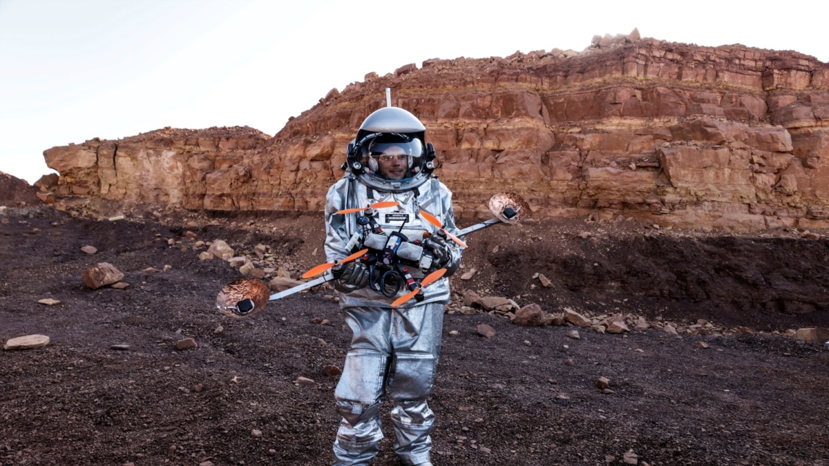 Scientists simulate Mars surface in Israeli desert crater