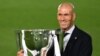 L'entraîneur du Real Madrid Zinedine Zidane remporte la Liga avec le Real Madrid le 16 juillet 2020.