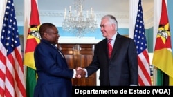 Filipe Nyusi e Rex Tillerson (Foto: cortesia Departamento de Estado)