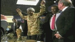 Mandela slavi odluku FIFA-e