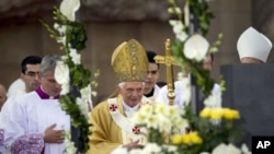 Pope Benedict at the Sagrada Familia church in Barcelona, Spain, 7 November, 2010