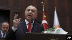 2020年1月14日，土耳其總統埃爾多安在安卡拉對執政黨議員發表講話。 （美聯社）