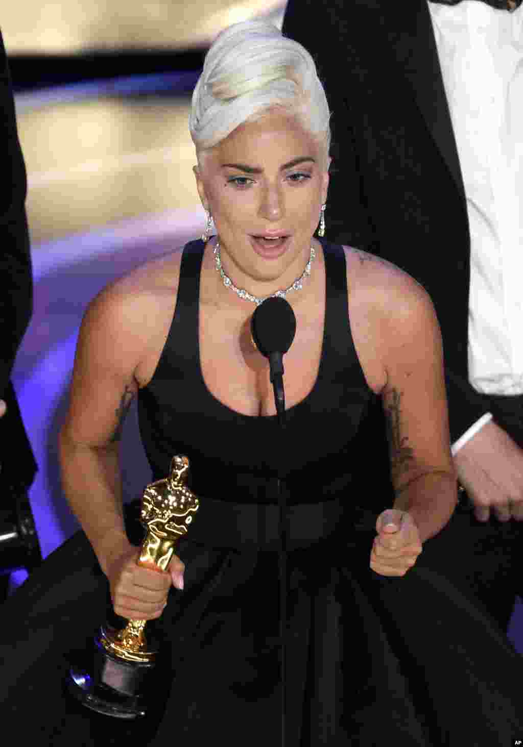 لیدی گاگا برنده جایزه اسکار در بخش بهترین آهنگ اسکار امسال شد &nbsp;
